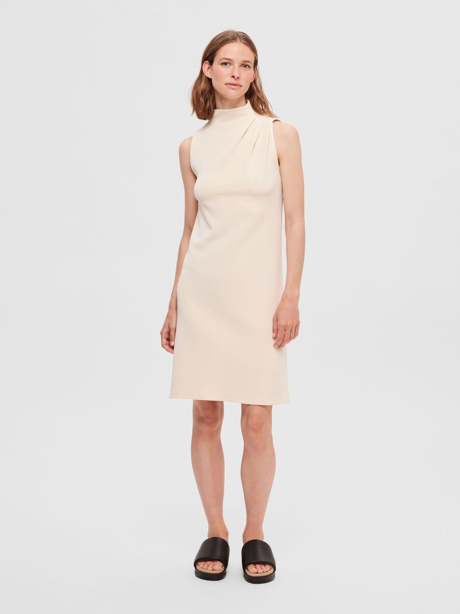 Shop the Look - slfpsy2023w19frimay27_16092452_Sandshell_005.jpg
