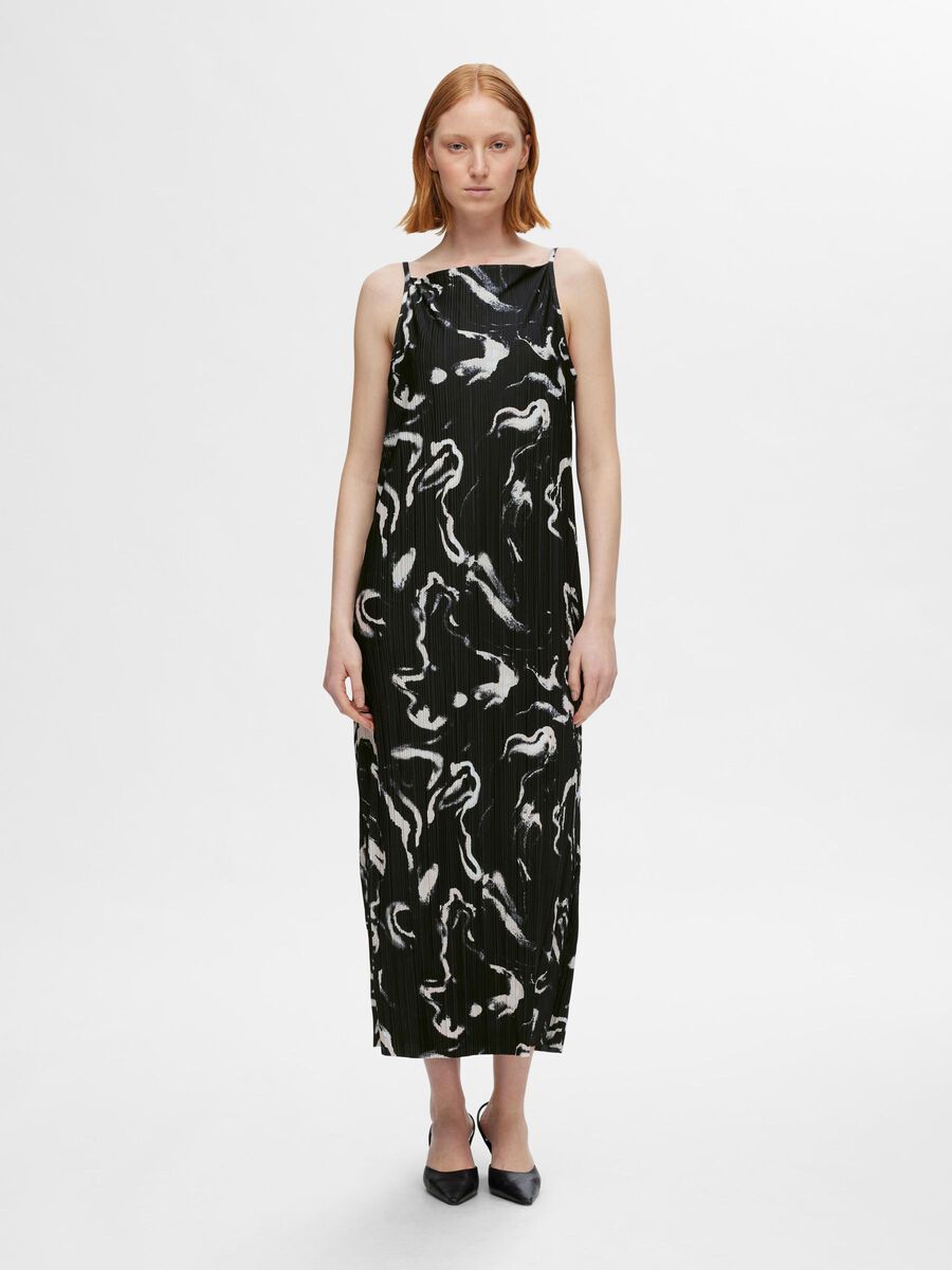 Shop the Look - slfpsy2024w20tuemay26_1715679266924_16093826_Black_1105541_005.jpg