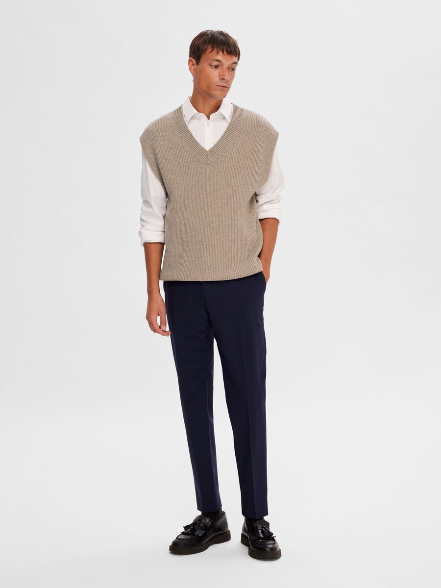 Shop the Look - slhpsy2023w30wedjul19_1690361213295_16091025_Chinchilla_1053612_005.jpg