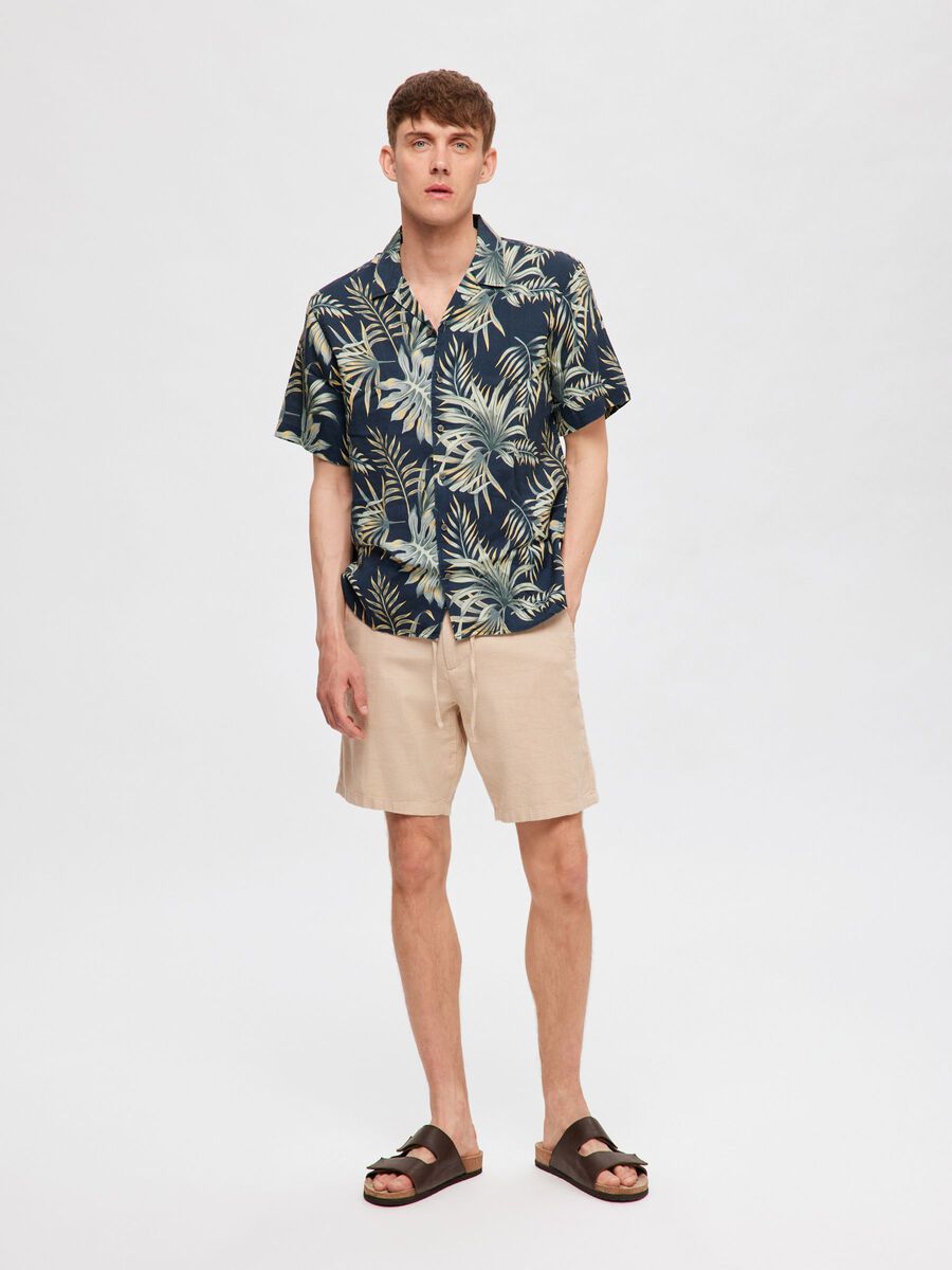 Shop the Look - slhpsy2023w20monmay1_16089571_SkyCaptain_005.jpg