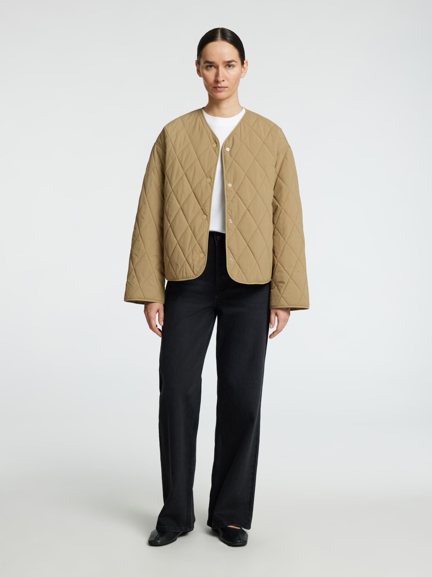 QUILTED SHORT JACKET | Grey | SELECTED FEMME®