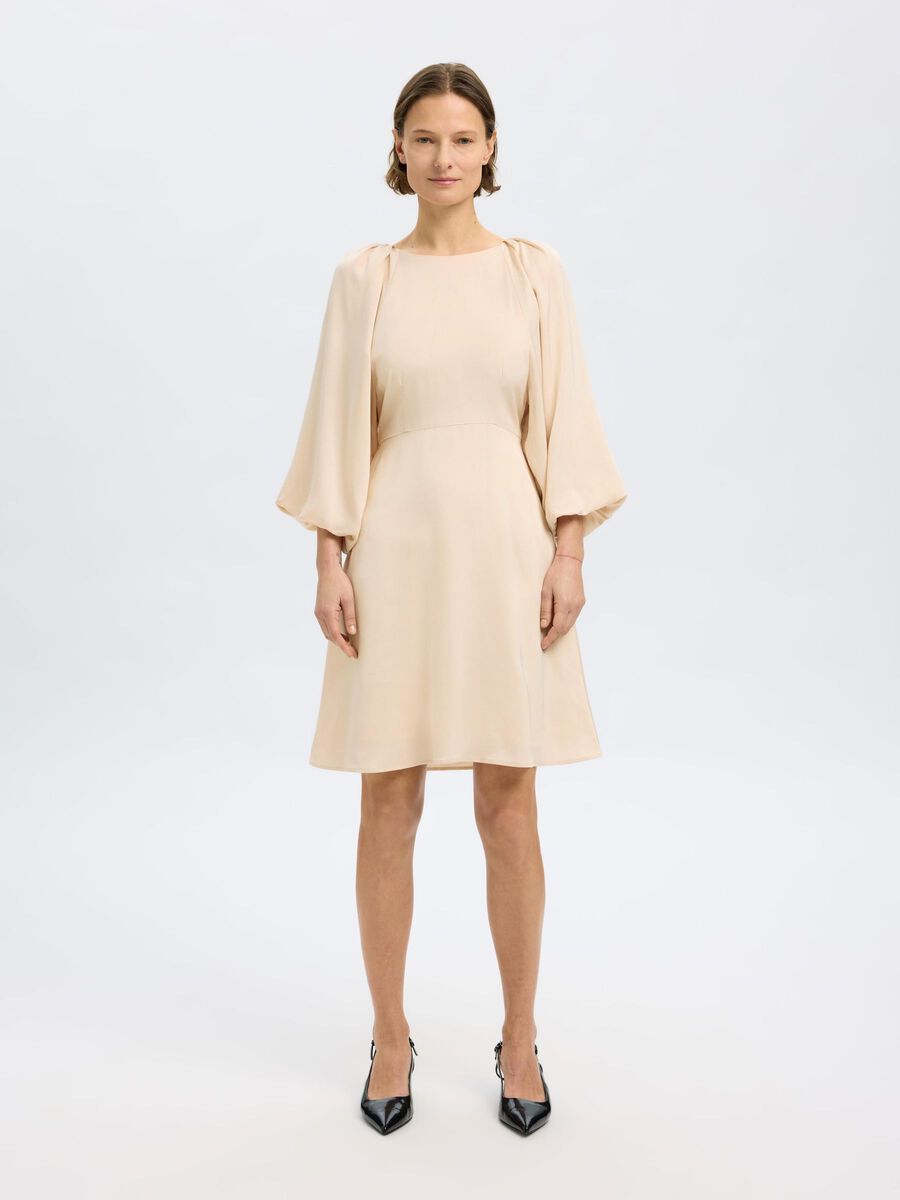 Shop the Look - slfpsy2025w12monmar81_1742205473130_16098100_Sandshell_005.jpg