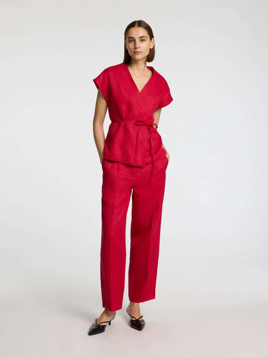 Shop the Look - slfpsy2025_content_apr_6_1747316572224_16098998_SavvyRed_005.jpg