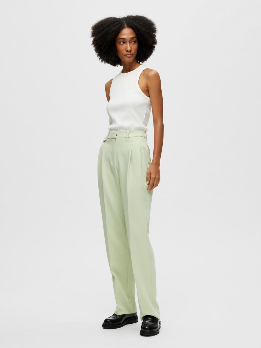 Shop the Look - slfpsy2024_content_jun_2_1747316568522_16088726_SnowWhite_005.jpg