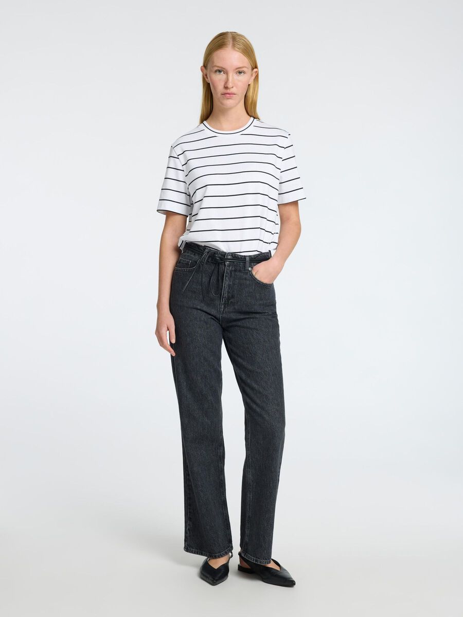 Shop the Look - slfpsy2025w2thujan39_1736430983419_16087918_BrightWhite_1157107_005.jpg
