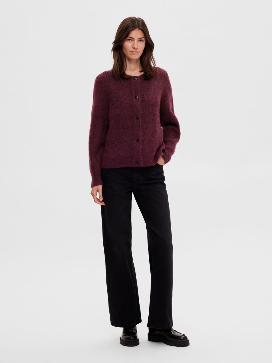 Shop the Look - slfpsy2023w29wedjul32_1689756985232_16074481_WindsorWine_773856_005.jpg