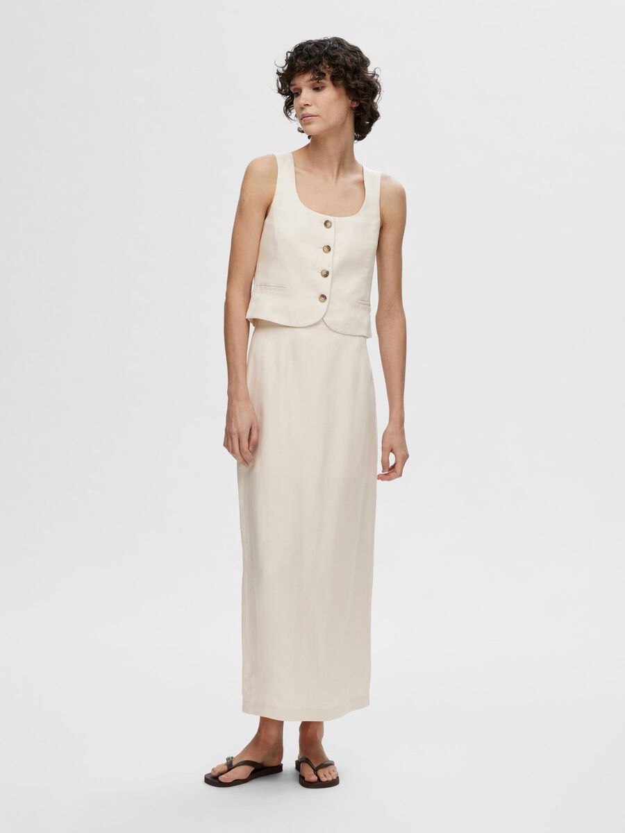 Shop the Look - slfpsy2024w11frimar42_1710509544595_16095188_Sandshell_005.jpg
