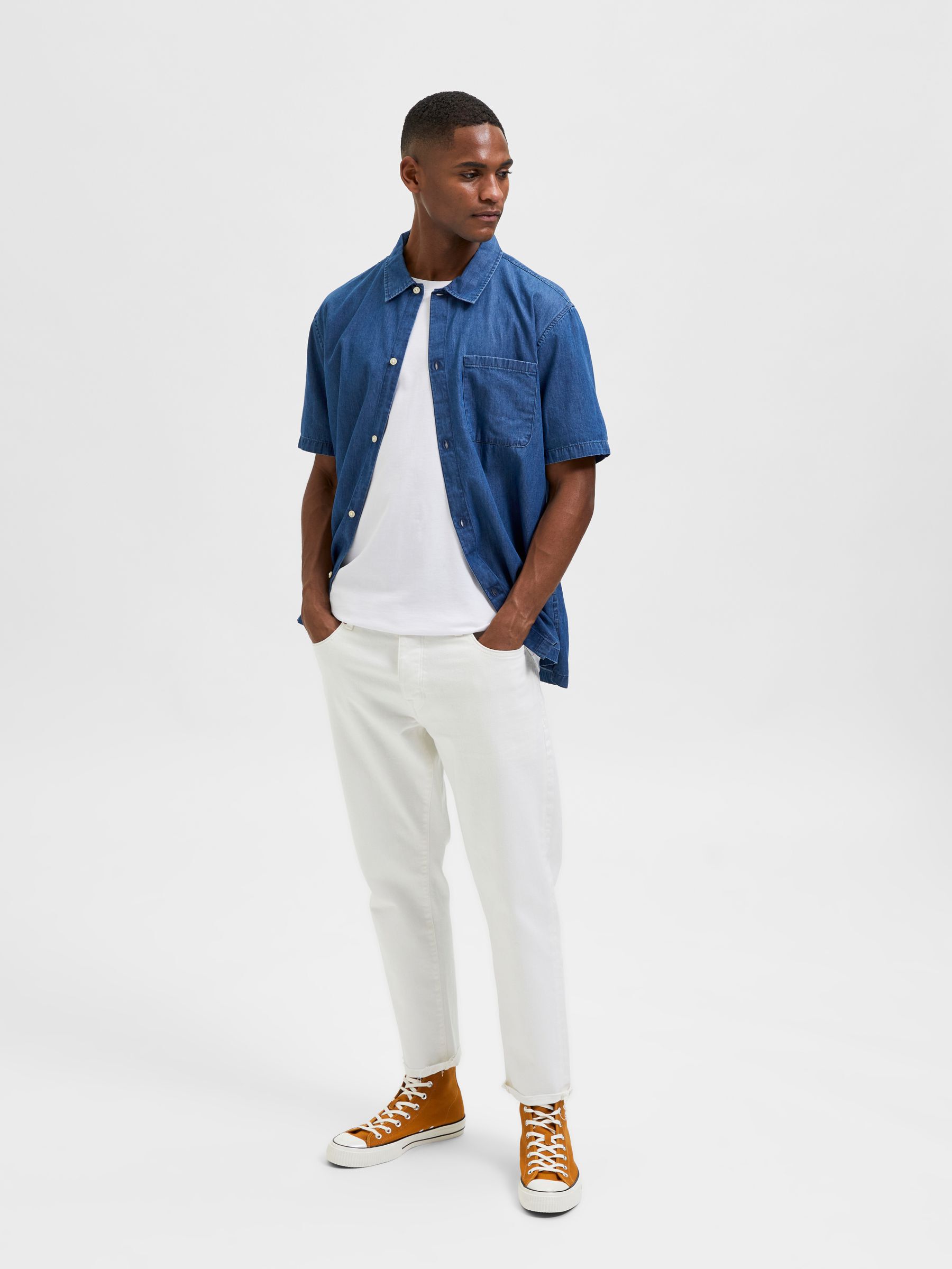 Shop the Look () | ®