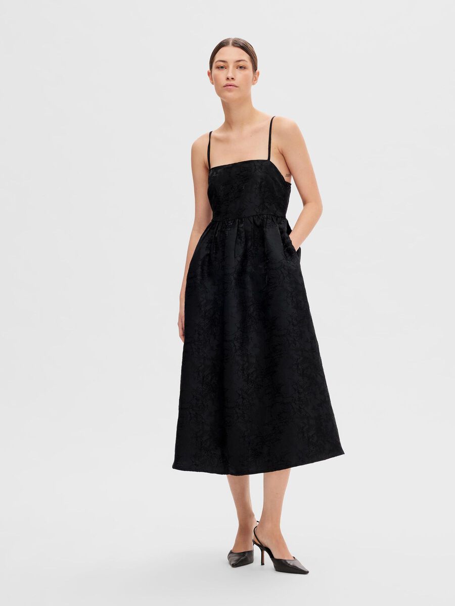 Shop the Look - slfpsy2023w51thudec24_1703169609925_16096013_Black_005.jpg