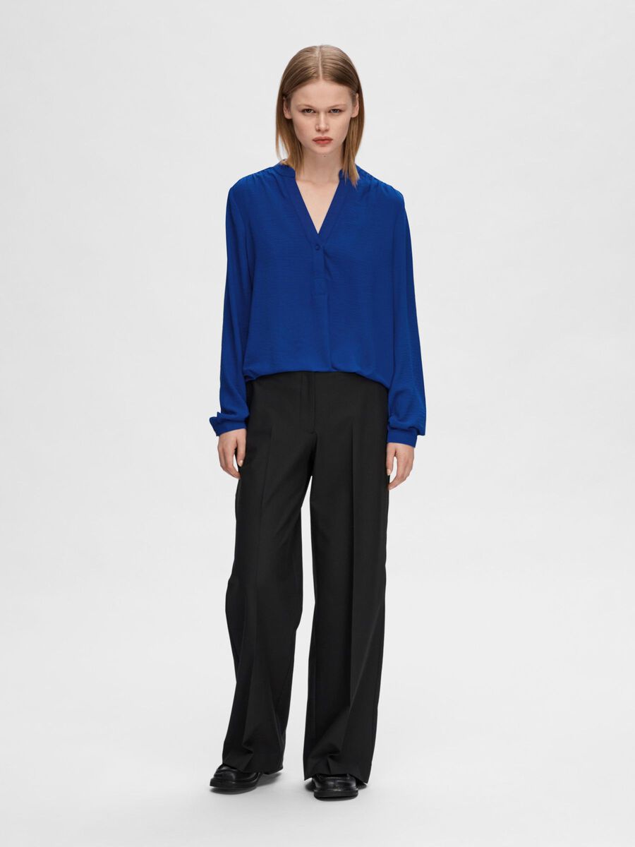 Shop the Look - slfpsy2023w43wedoct14_1699281721918_16079688_SurfTheWeb_005.jpg