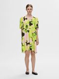 Shop the Look - slfpsy2024w6thufeb12_1707389429092_16093198_LimeGreen_1091767_005.jpg