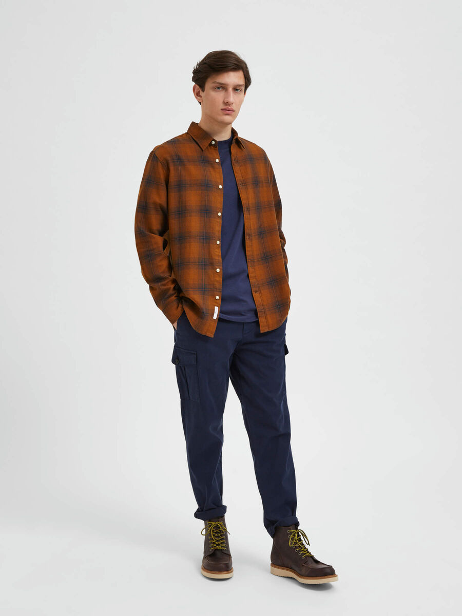 Shop the Look - slhpsy2022w33thuaug56_1697012265227_16087302_MonksRobe_985301_005.jpg
